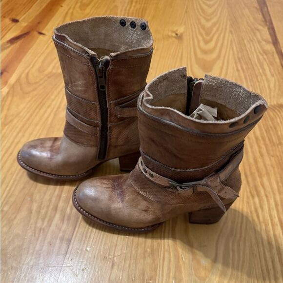 Bed Stu Rowdy Woman’s Teak Driftwood Boots MSRP: $189 - Size 6.5 U.S. - Picture 6 of 14
